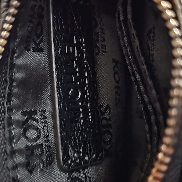 NWOT Michael Kors Wristlet - Picture 5 of 5